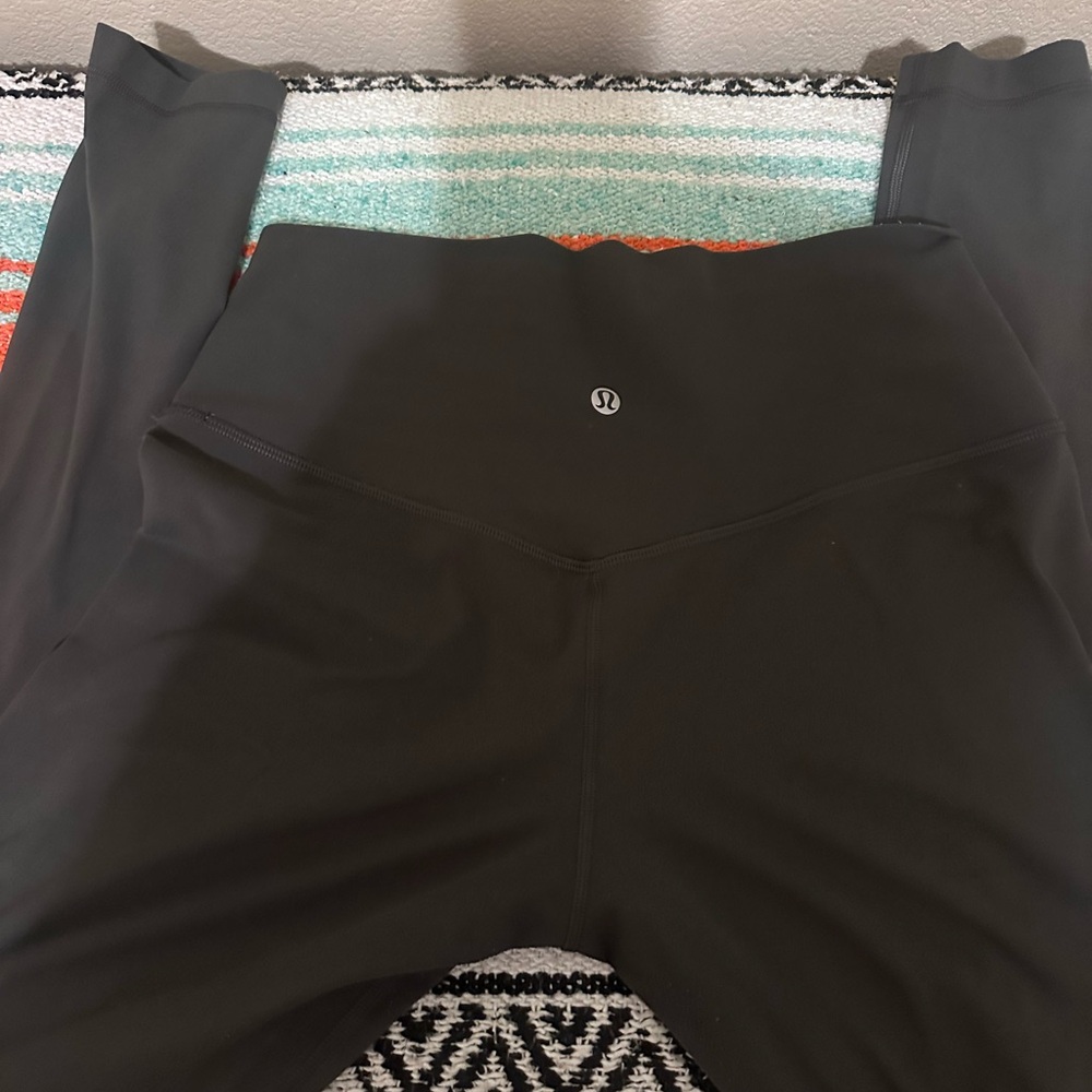 Lululemon Grey High-Waisted Leggings 25”
